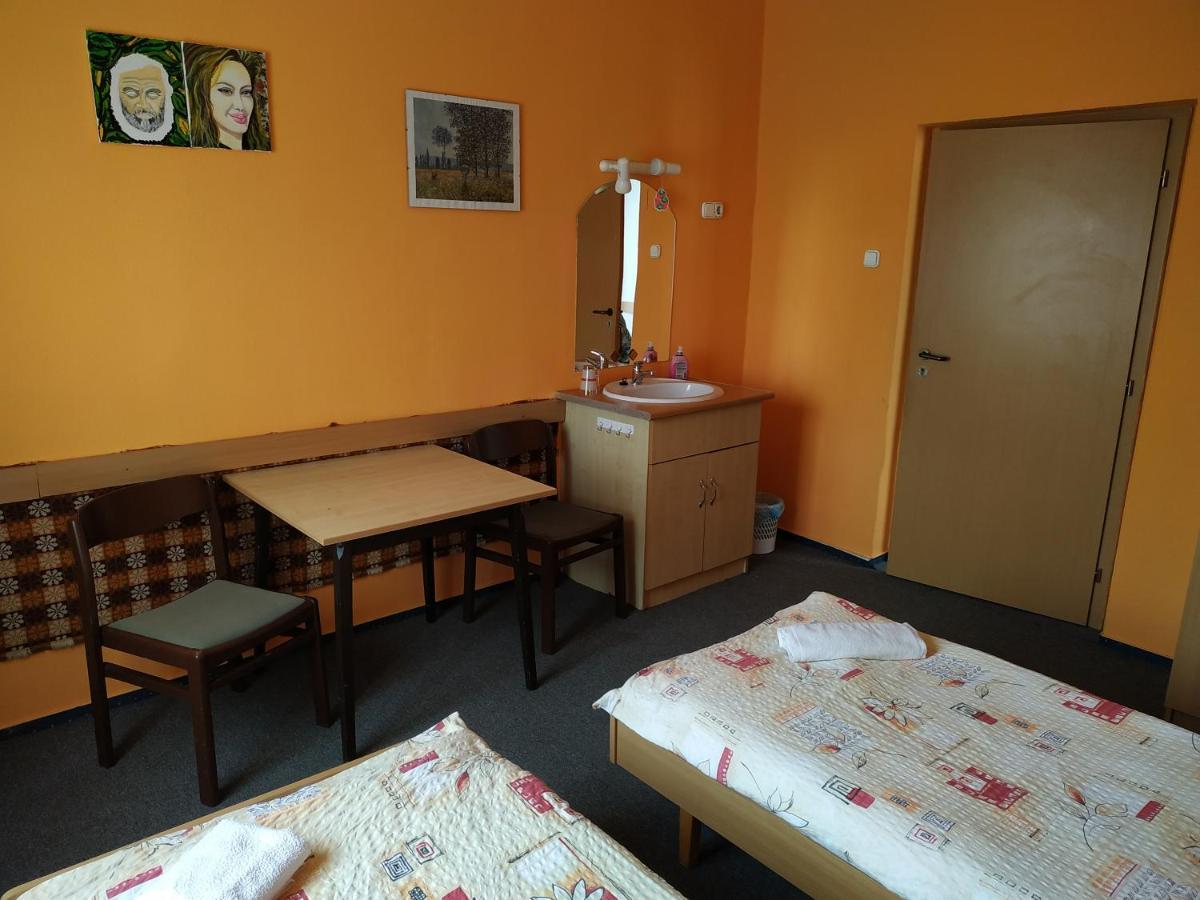 Hotel Beke Sziget Komló Exterior foto